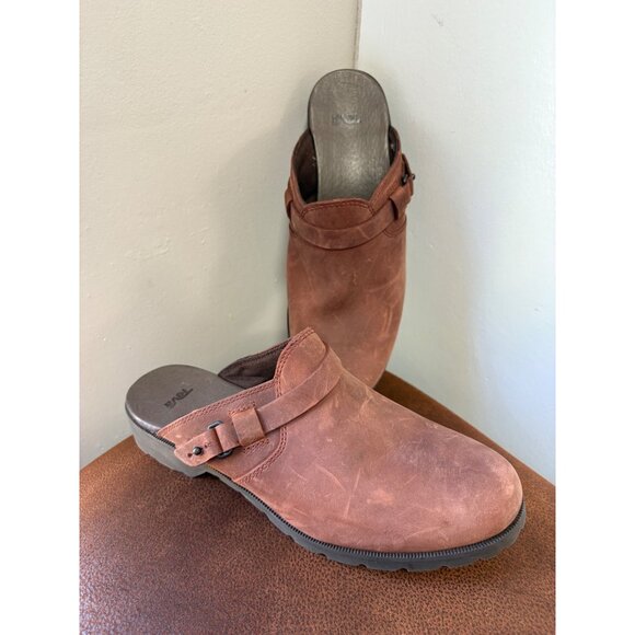 TEVA DELAVINA LEATHER BROWN WOMENS SLIP ON BUCKLE MULE CLOG SHOES SIZE 7.5 - Picture 1 of 11